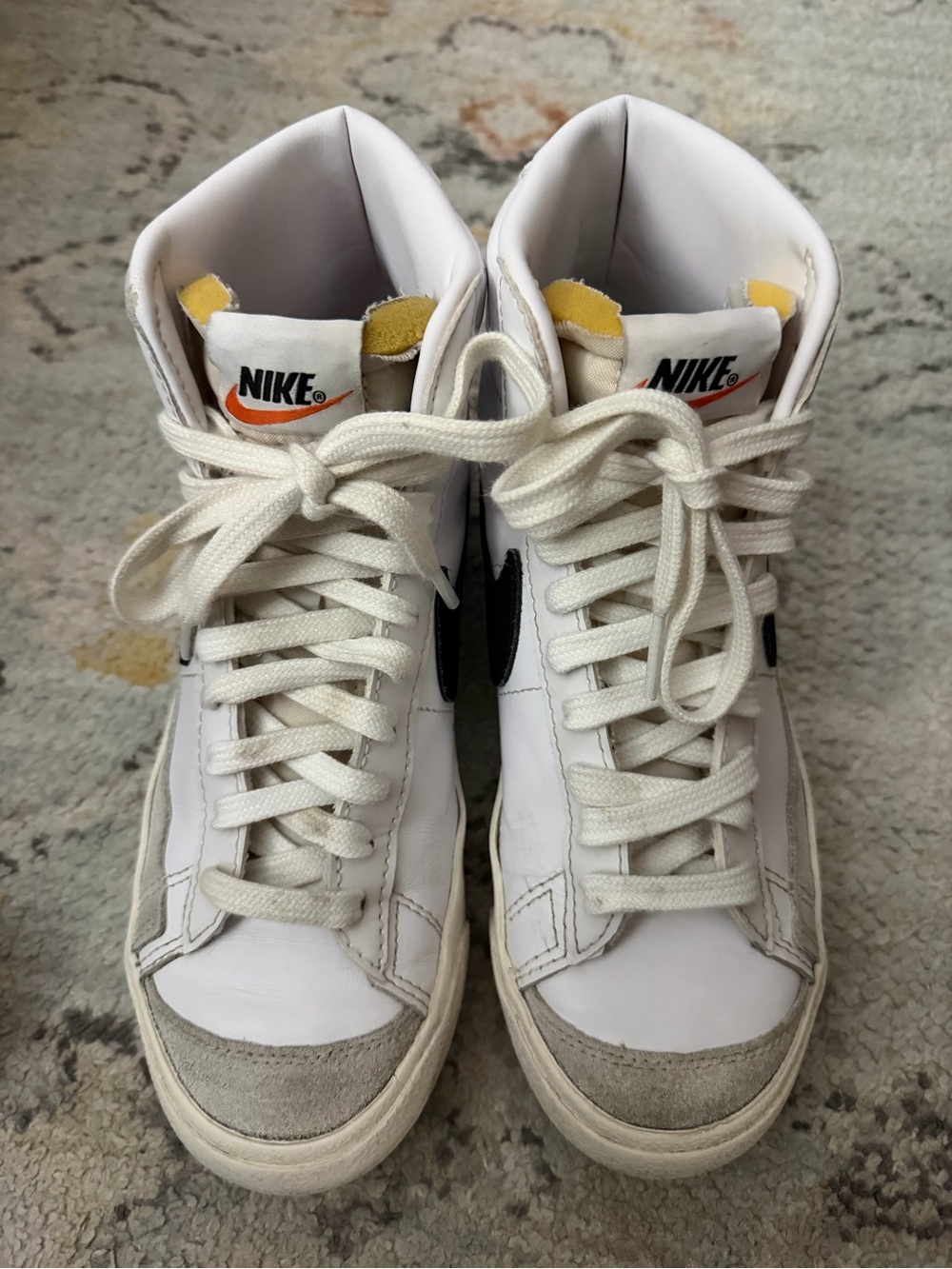 Nike Blazer Sneakers